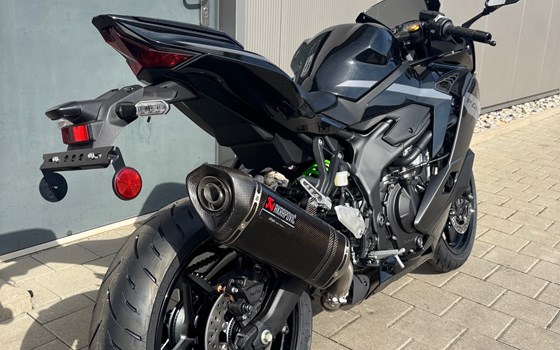 Neufahrzeug Kawasaki Ninja ZX-4RR - Bild 5