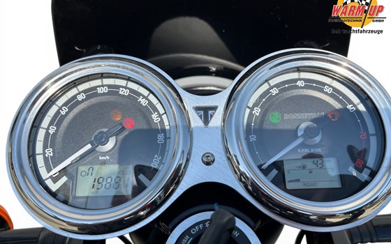 Gebrauchtmotorrad Triumph Bonneville T120 Black - Bild 8
