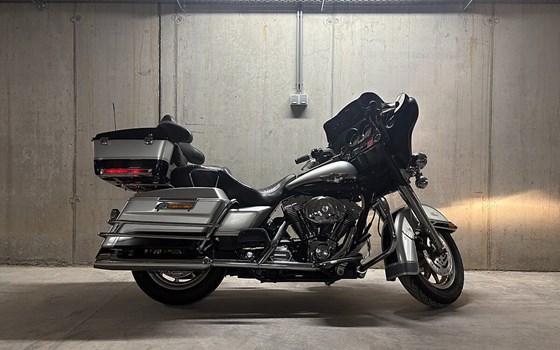 Gebrauchtmotorrad Harley-Davidson Electra Glide Classic FLHTC - Bild 1