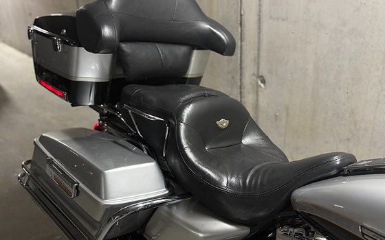 Gebrauchtmotorrad Harley-Davidson Electra Glide Classic FLHTC - Bild 3