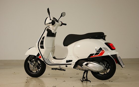 Neufahrzeug Vespa GTS Super Sport - Bild 7