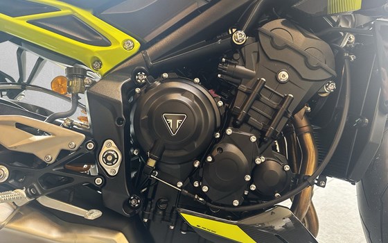 Neufahrzeug Triumph Street Triple 765 Moto2 Edition - Bild 5