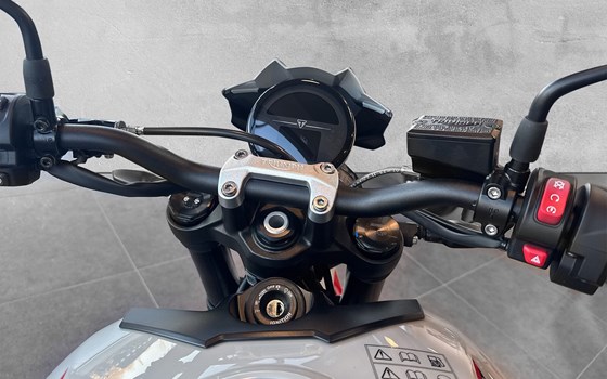 Neufahrzeug Triumph Trident 800 - Bild 4