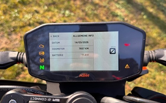Gebrauchtmotorrad KTM 890 Duke R - Bild 6