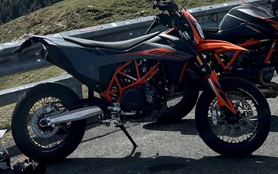 Gebrauchtmotorrad KTM 690 SMC R - Bild 4