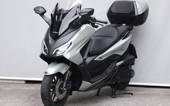 Gebrauchtmotorrad Honda Forza 350 - Bild 1