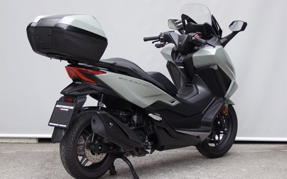 Gebrauchtmotorrad Honda Forza 350 - Bild 10