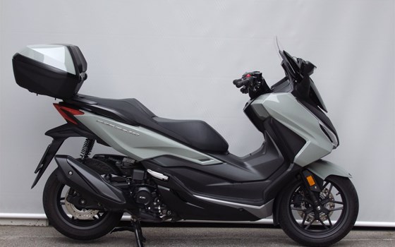 Gebrauchtmotorrad Honda Forza 350 - Bild 11