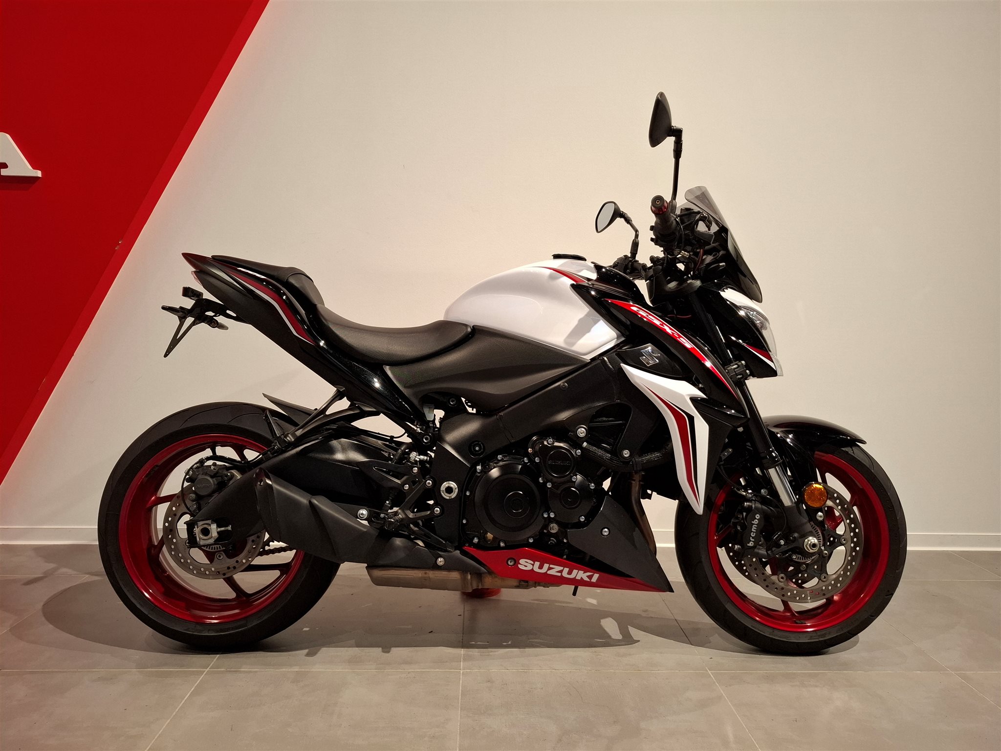 Suzuki GSX-S1000