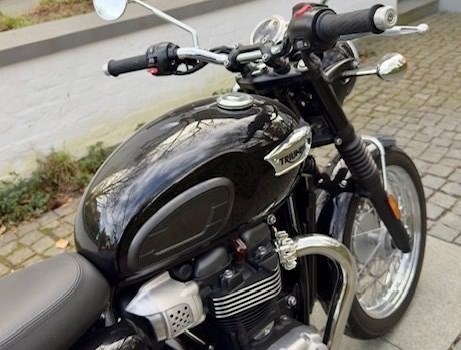Gebrauchtmotorrad Triumph Bonneville T100 - Bild 3