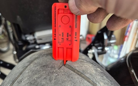 Gebrauchtmotorrad Kawasaki Z 800 - Bild 19