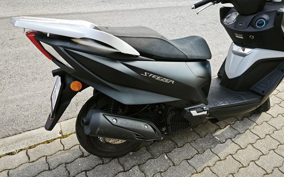 Gebrauchtmotorrad Daelim Steezer QL 125 - Bild 4
