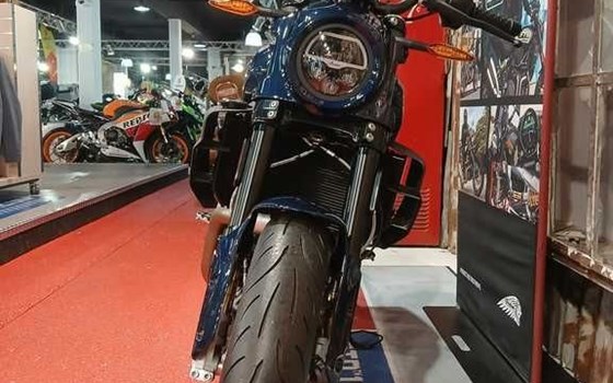 Neufahrzeug Indian FTR X 100% R CARBON - Bild 7