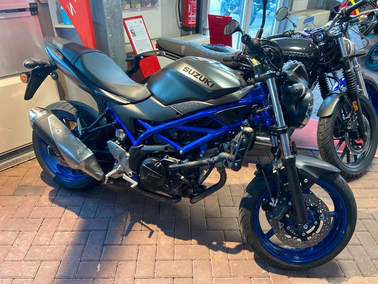 Suzuki SV650