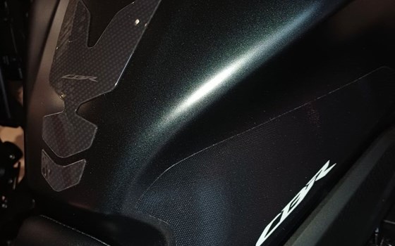 Gebrauchtmotorrad Honda CBR650R E-Clutch - Bild 4