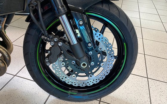 Gebrauchtmotorrad Kawasaki Z 800 - Bild 10