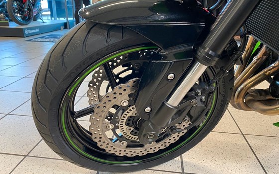 Gebrauchtmotorrad Kawasaki Z 800 - Bild 11