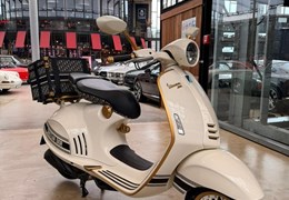 Neumotorrad Vespa 946 Christian Dior