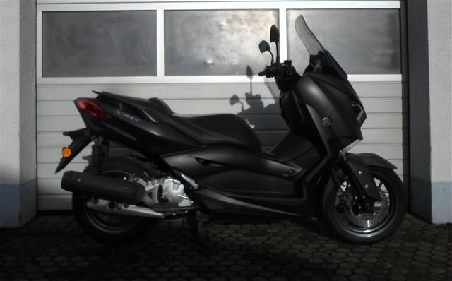 Yamaha XMAX 125 