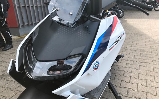 Gebrauchtmotorrad BMW CE 04 - Bild 9