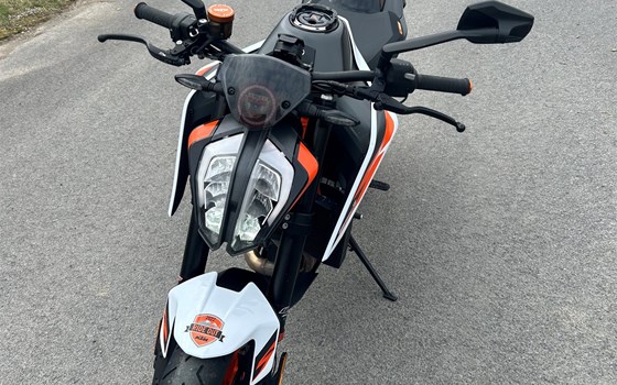 Gebrauchtmotorrad KTM 890 Duke R - Bild 2