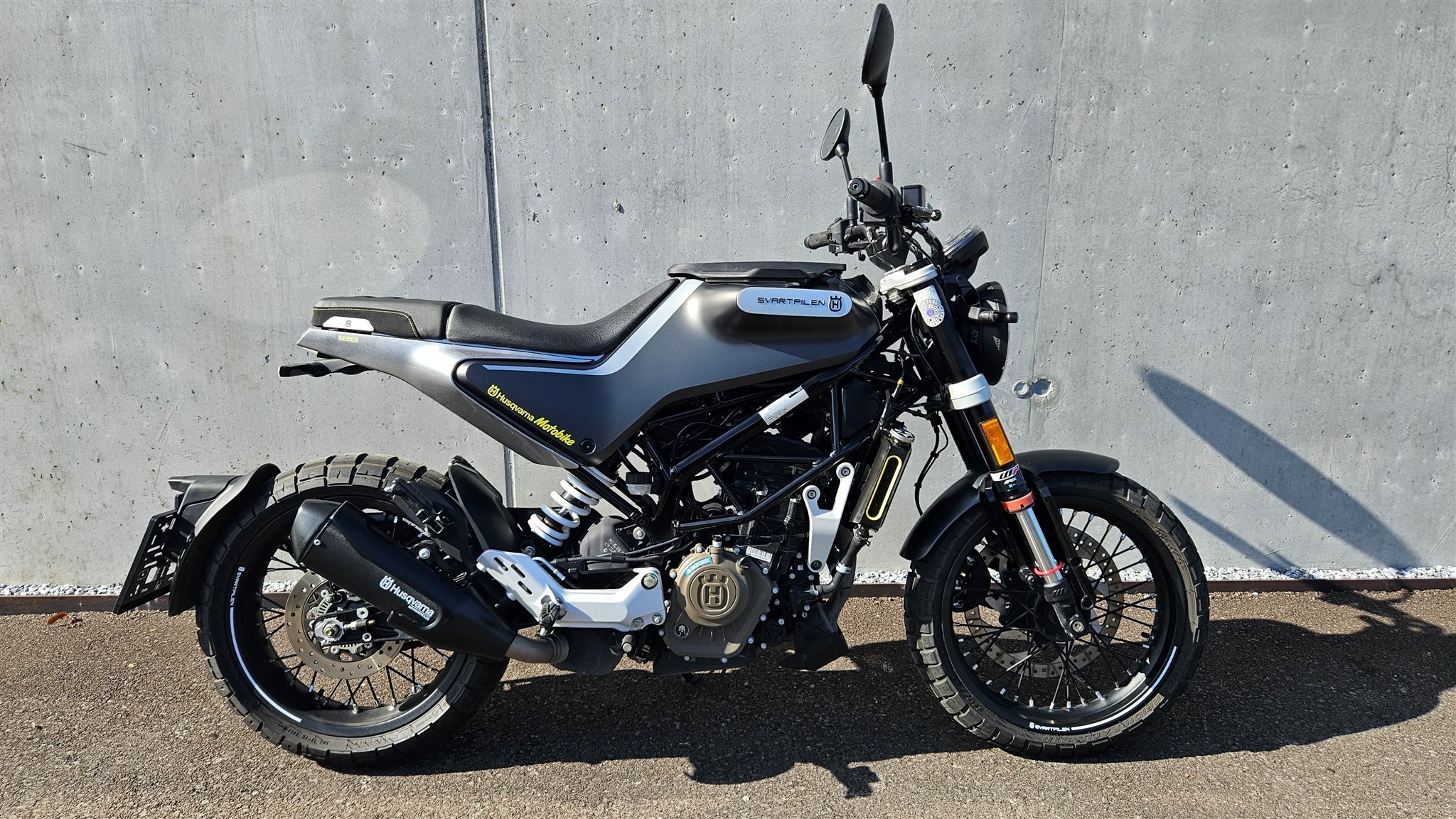 Husqvarna Svartpilen 125