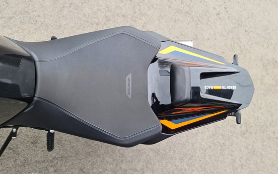 Gebrauchtmotorrad KTM 890 Duke R - Bild 11