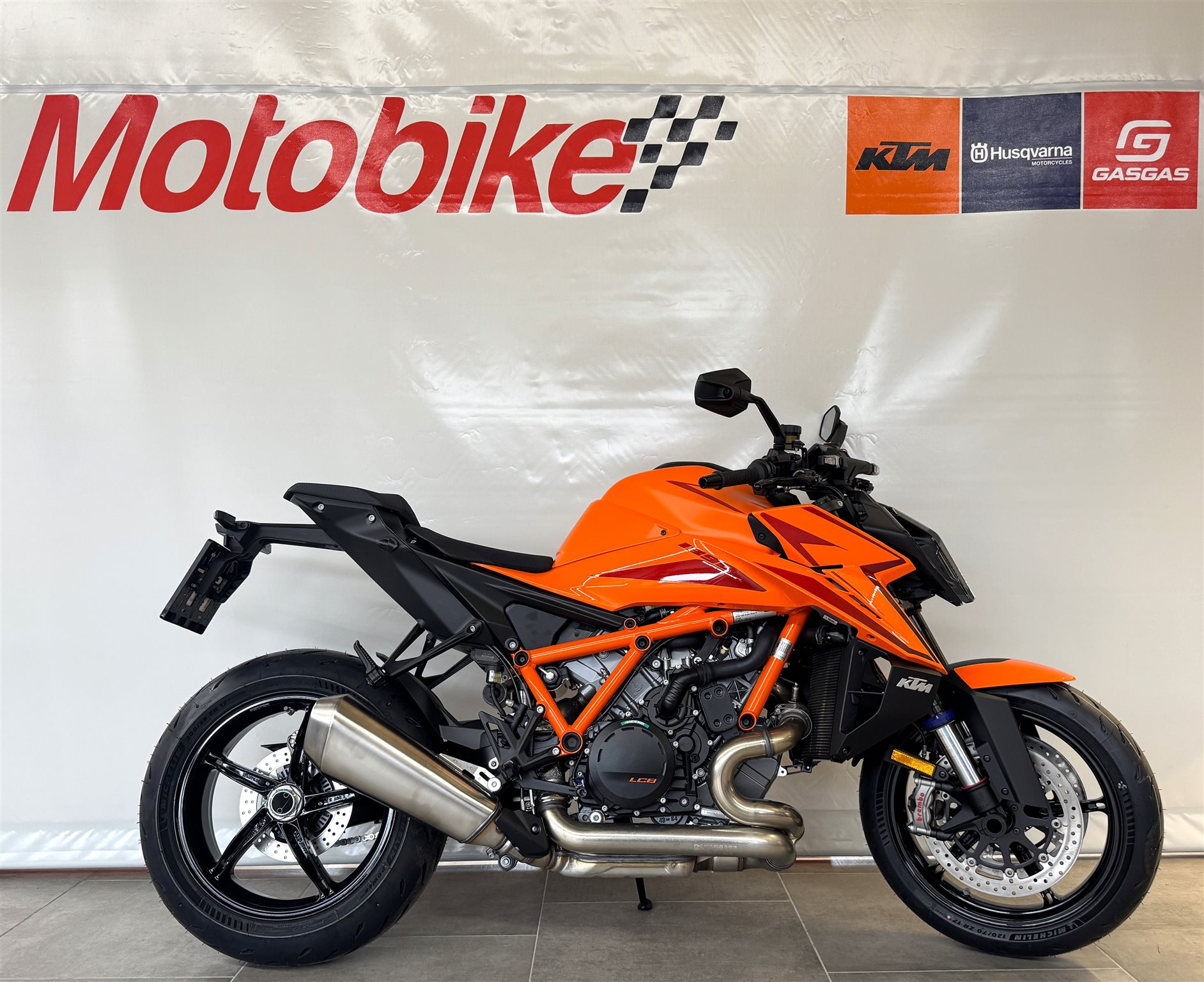 KTM 1390 Super Duke R EVO
