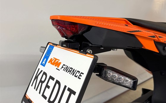 Neufahrzeug KTM 390 SMC R - Bild 10