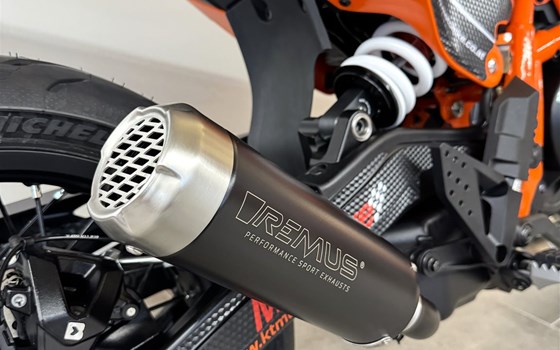 Neufahrzeug KTM 390 SMC R - Bild 11