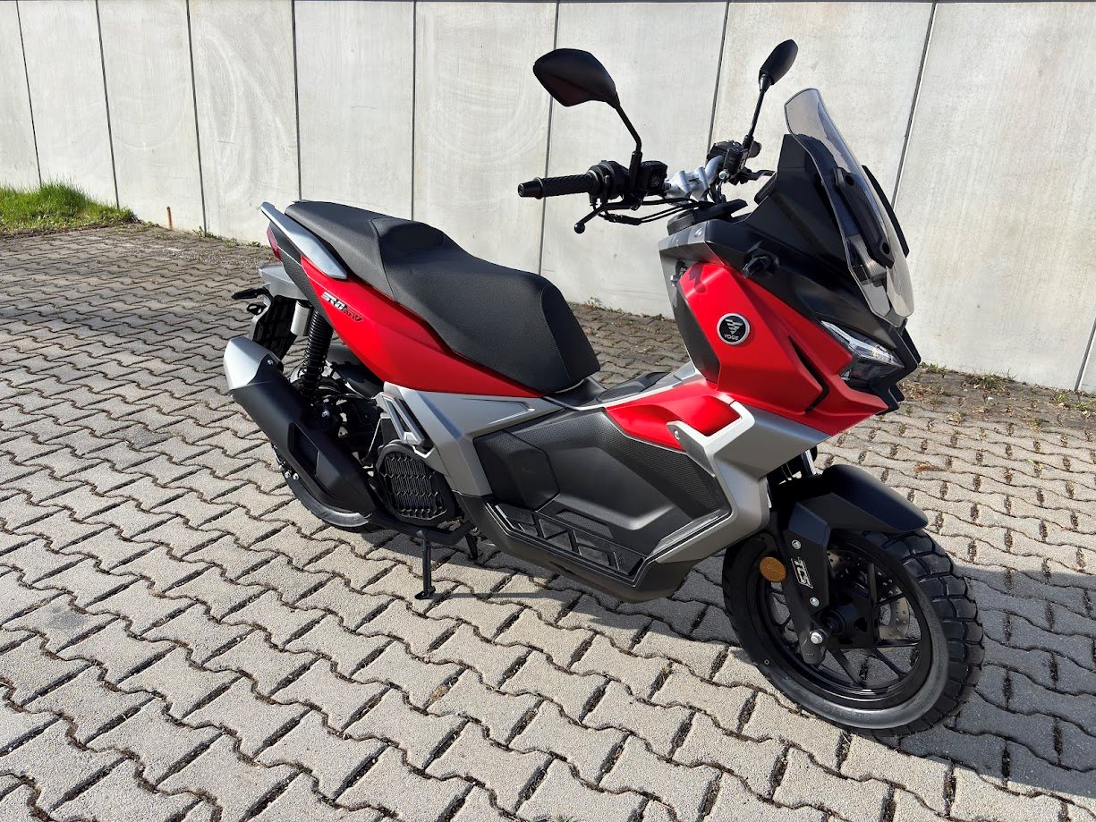 Voge SR1 ADV 125 ABS TCS
