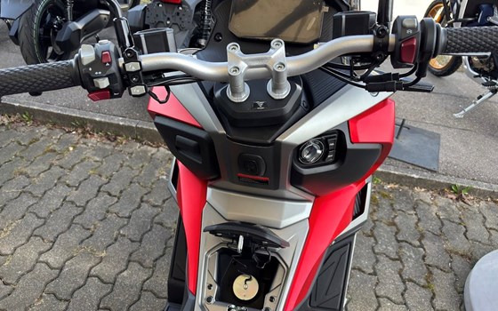 Neufahrzeug Voge SR1 ADV 125 ABS TCS - Bild 6