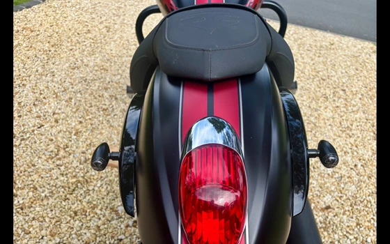 Gebrauchtmotorrad Kawasaki VN 900 Custom - Bild 7