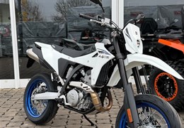 Neumotorrad Suzuki DR-Z4SM