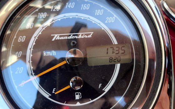 Motorrad Occasion Triumph Thunderbird Commander - Bild 4