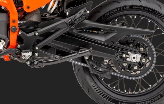 Neufahrzeug KTM 390 SMC R - Bild 11