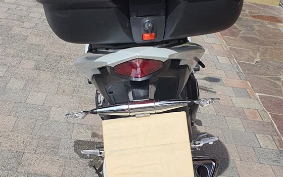 Gebrauchtmotorrad Honda CB 1000 R - Bild 8