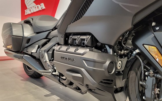 Gebrauchtmotorrad Honda GL 1800 Goldwing DCT - Bild 5