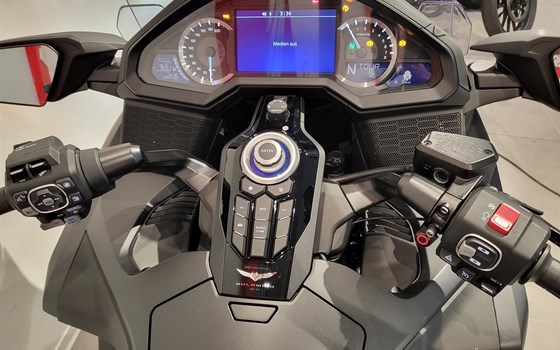 Gebrauchtmotorrad Honda GL 1800 Goldwing DCT - Bild 8