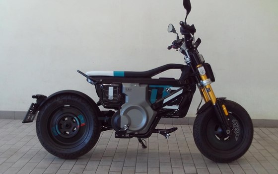 Gebrauchtmotorrad BMW CE 02 4kW - Bild 1