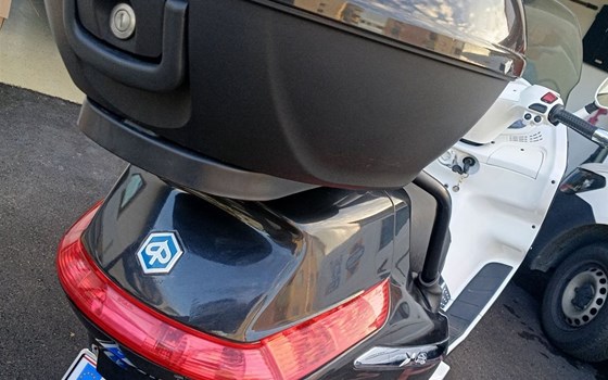 Gebrauchtmotorrad Piaggio X8 125 Premium - Bild 3