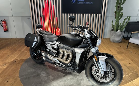 Gebrauchtmotorrad Triumph Rocket 3 R Black - Bild 1