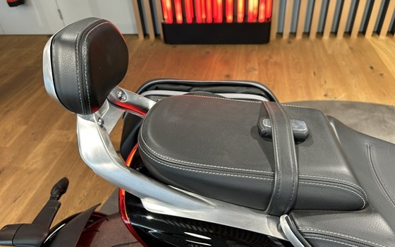 Gebrauchtmotorrad Triumph Rocket 3 R Black - Bild 7