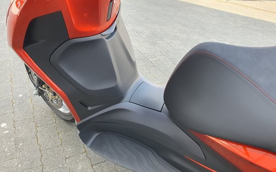 Gebrauchtmotorrad Piaggio Beverly 400 S - Bild 12