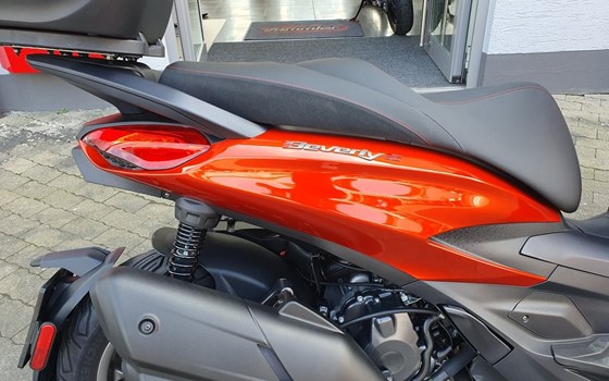 Gebrauchtmotorrad Piaggio Beverly 400 S - Bild 3