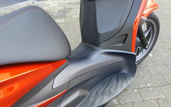 Gebrauchtmotorrad Piaggio Beverly 400 S - Bild 5