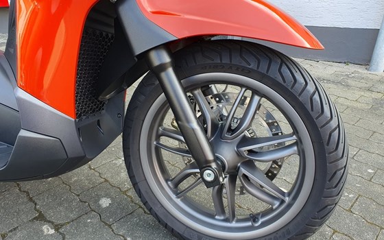 Gebrauchtmotorrad Piaggio Beverly 400 S - Bild 6