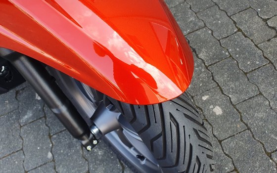 Gebrauchtmotorrad Piaggio Beverly 400 S - Bild 7