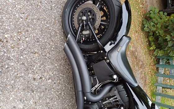 Gebrauchtmotorrad Harley-Davidson Softail Night Train FXSTB - Bild 2