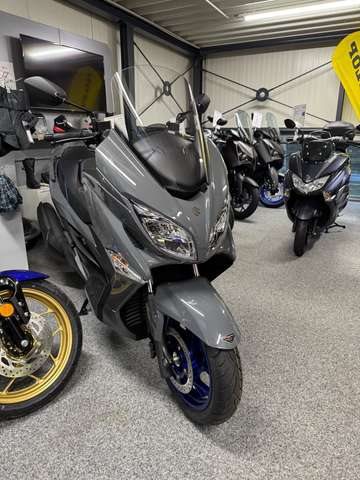 Suzuki Burgman 400